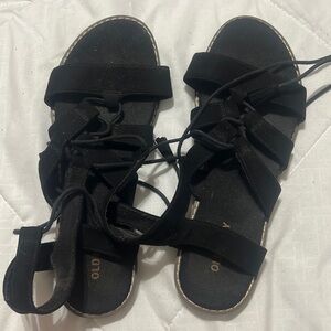 Black Old Navy Sandals